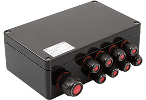 ROSE skrzynki zaciskowe PExcom ATEX Prefabrykowana poliestrowa skrzynka zaciskowa Ex ROSE PExcom IP66, certyfikaty ATEX/IECEx, oznaczenie II 2 G Ex eb IIC T6 Gb / II 2 D Ex tb IIIC T70 °C.